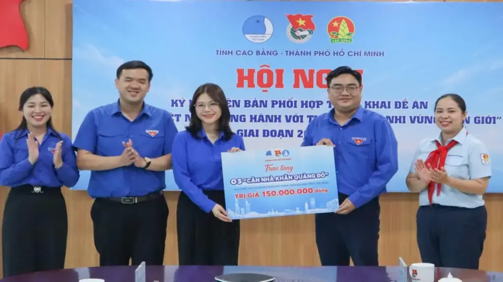 Thành Đoàn TP.HCM hỗ trợ 5 xã biên giới Cao Bằng
