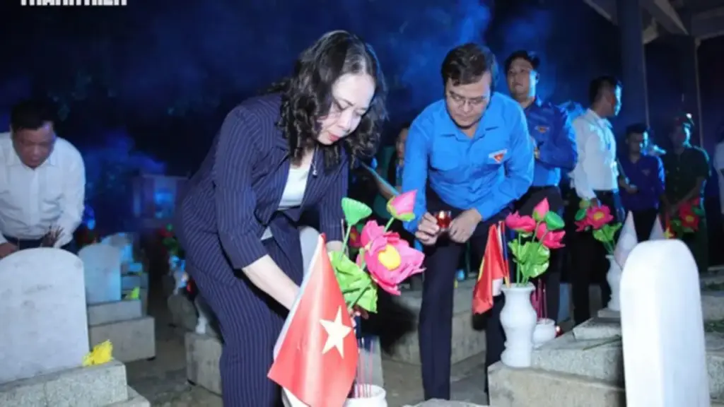 Thắp sáng ngọn lửa tri ân