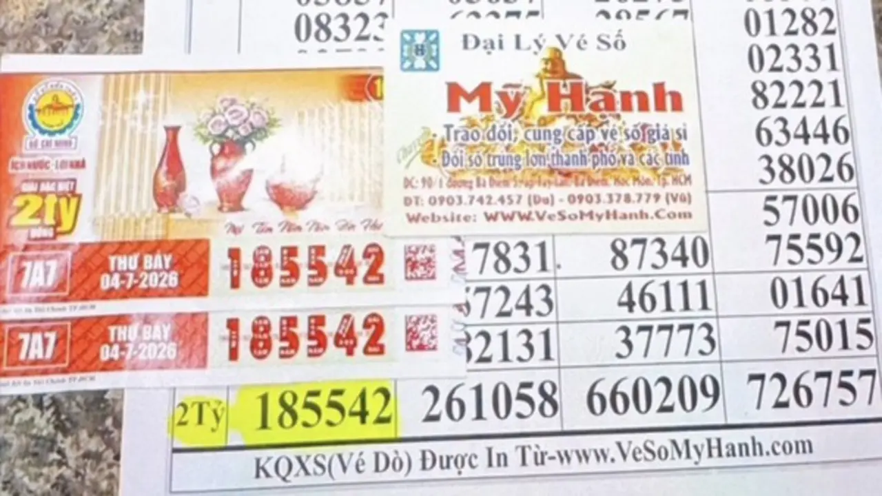 Thấy hàng xóm trúng số, liền dò vé phát hiện trúng độc đắc xổ số miền Nam