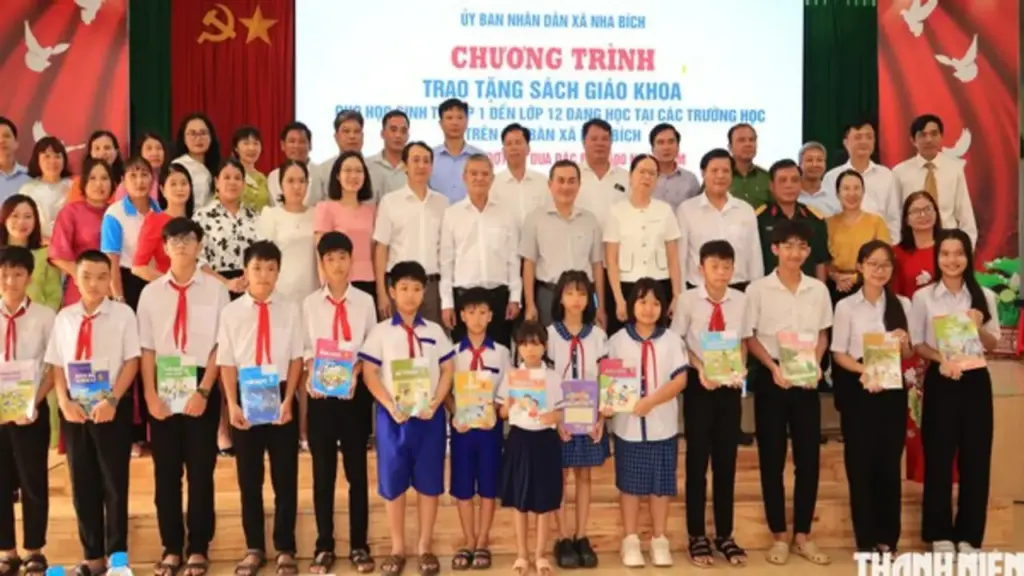 Thêm xã ở Đồng Nai tặng SGK miễn phí cho học sinh từ lớp 1 đến 12