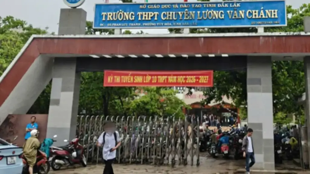 Thi đạt 2 - 3 điểm môn chuyên vẫn đỗ vào trường chuyên: Có đúng quy chế?