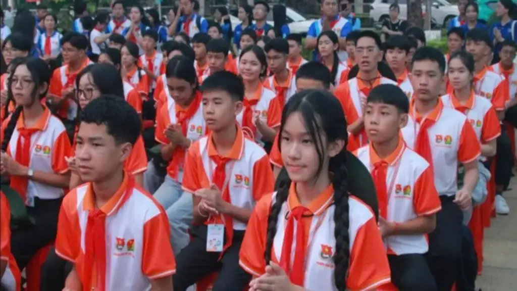 Thiếu nhi 3 nước chung dòng Mê Kông và dãy núi Trường Sơn hùng vĩ gặp nhau