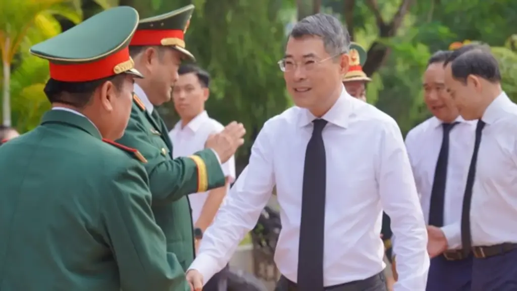 Thủ tướng dự lễ quy tập hài cốt liệt sĩ tại công viên Lê Thị Riêng