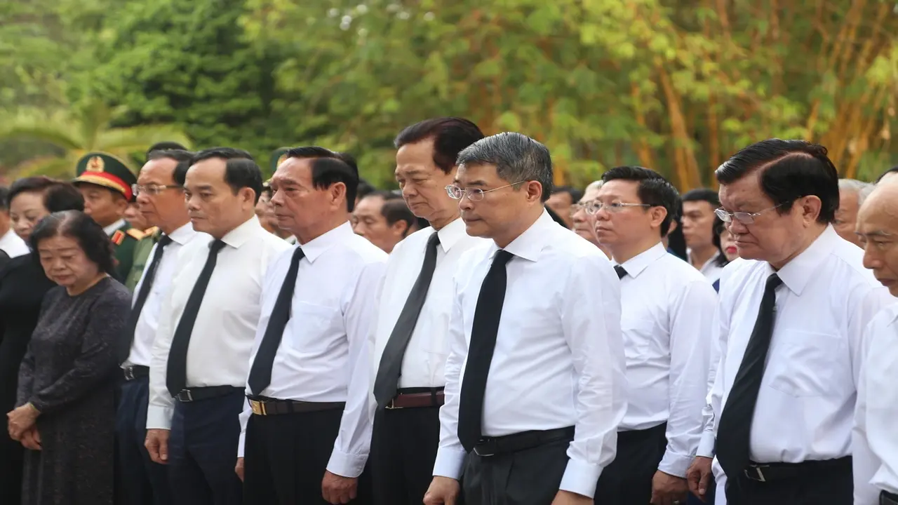 Thủ tướng dự lễ triển khai tìm kiếm, quy tập hài cốt liệt sĩ ở công viên Lê Thị Riêng