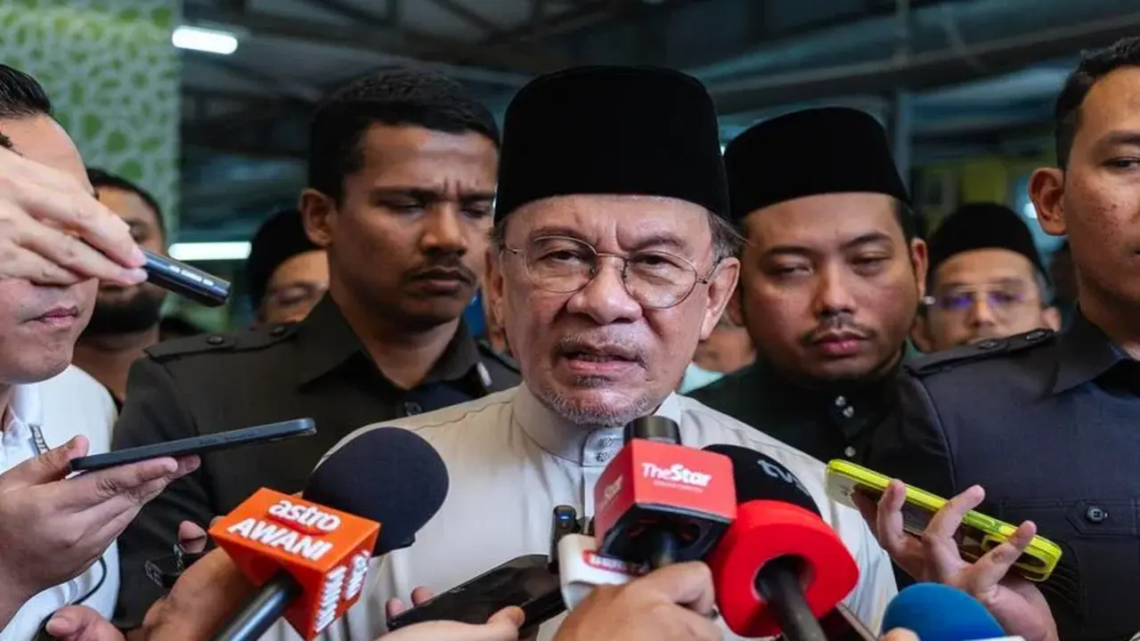 Thủ tướng Malaysia tung 'bản sao AI' thay mình gặp dân