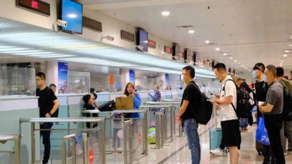 Thực hư tin tất cả khách xuất/nhập cảnh Việt Nam phải khai báo y tế từ 1.7