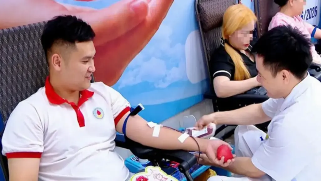 Thương những bệnh nhân chờ máu, chàng trai làm điều này suốt nhiều năm