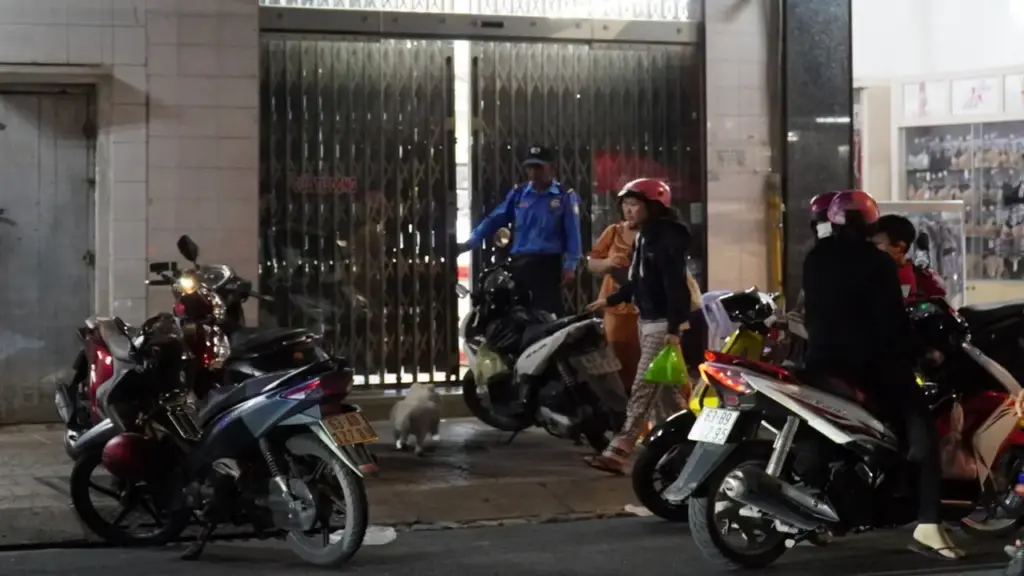 Tiệm vàng Hồng Phúc đóng cửa, nhiều tiệm vàng Mỹ Tho quá tải