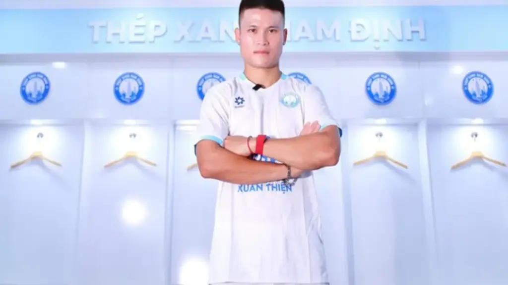 Tiền đạo Phạm Tuấn Hải chia tay Hà Nội, gia nhập Nam Định với hợp đồng 3 năm