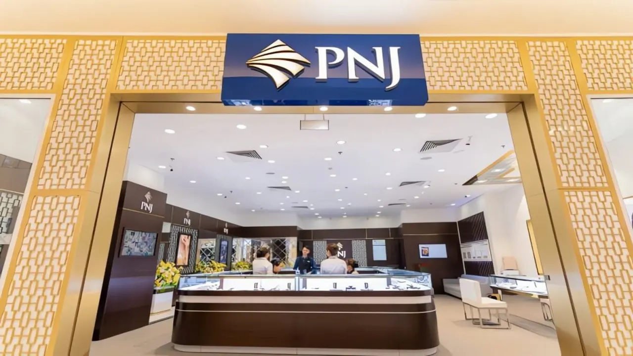 Tin tức sáng 12-7: Tổng giám đốc PNJ đăng ký mua vào 1 triệu cổ phiếu
