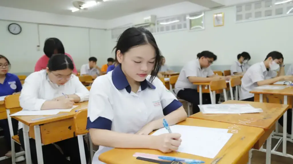 Tỉnh nào có điểm thi tốt nghiệp THPT trung bình cao nhất từng môn?