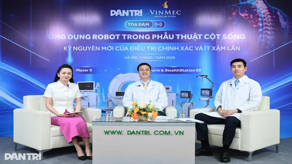 Tọa đàm trực tuyến: Ứng dụng robot mổ cột sống chính xác, ít xâm lấn