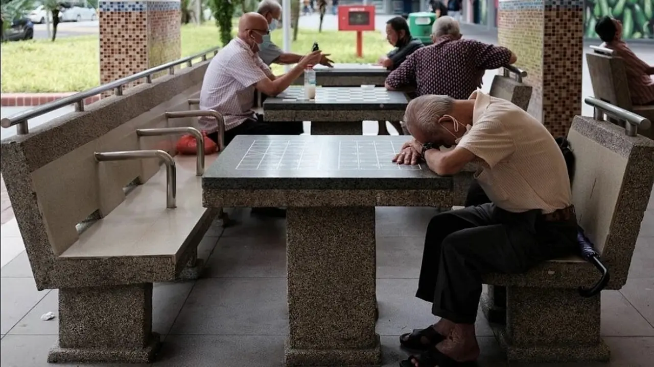 'Tôi không để con cái kiệt quệ vì báo hiếu cha mẹ già'