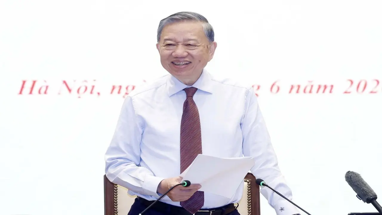 Tổng Bí thư, Chủ tịch nước lưu ý đặc biệt về cắt giảm thủ tục hành chính