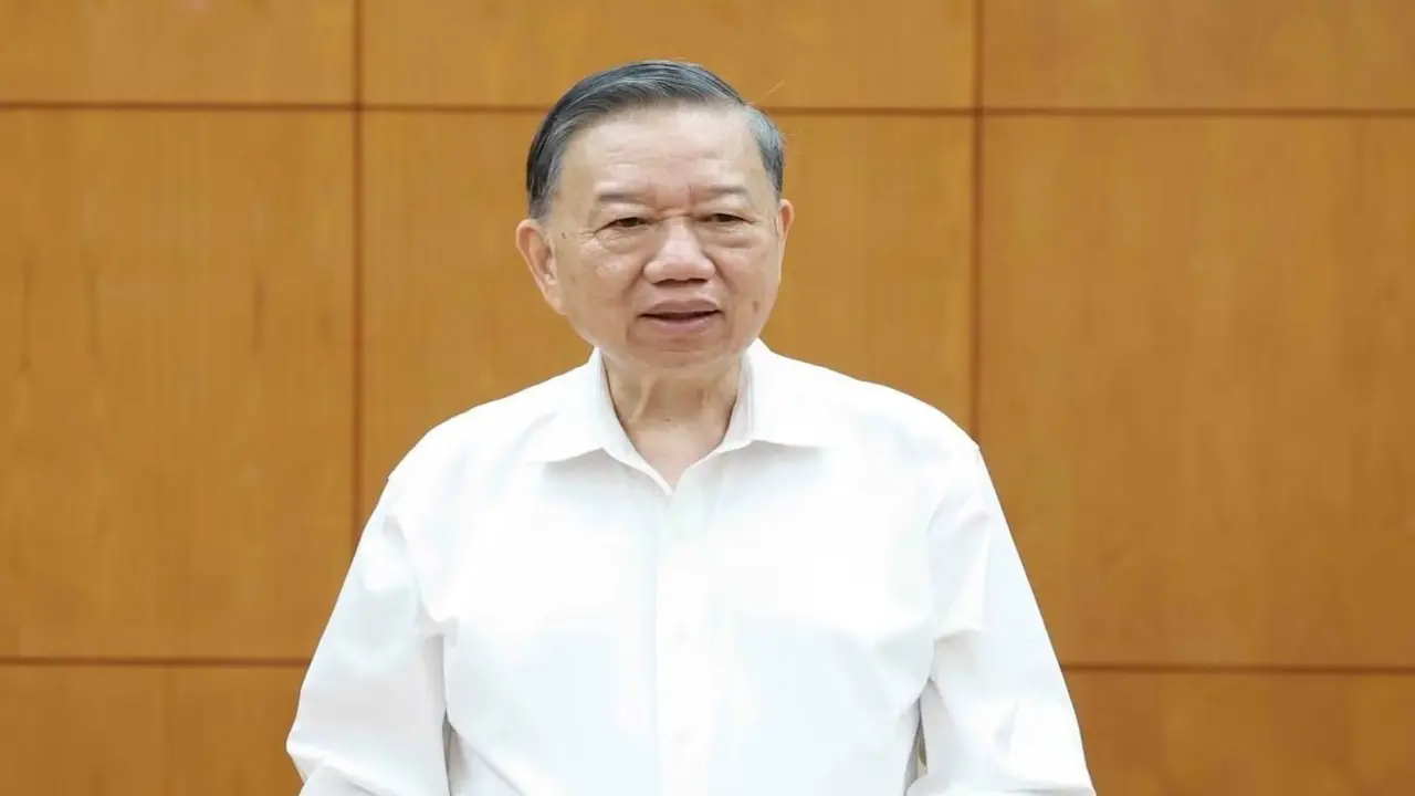 Tổng Bí thư, Chủ tịch nước yêu cầu thay đổi tư duy bằng cấp sang nghề nghiệp