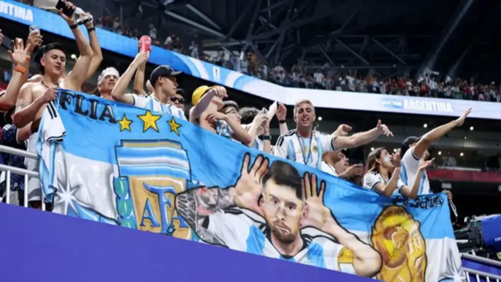 Tổng giám mục Argentina dẫn lời Messi tại Thánh lễ Ngày Độc lập: Gắn kết cả đất nước