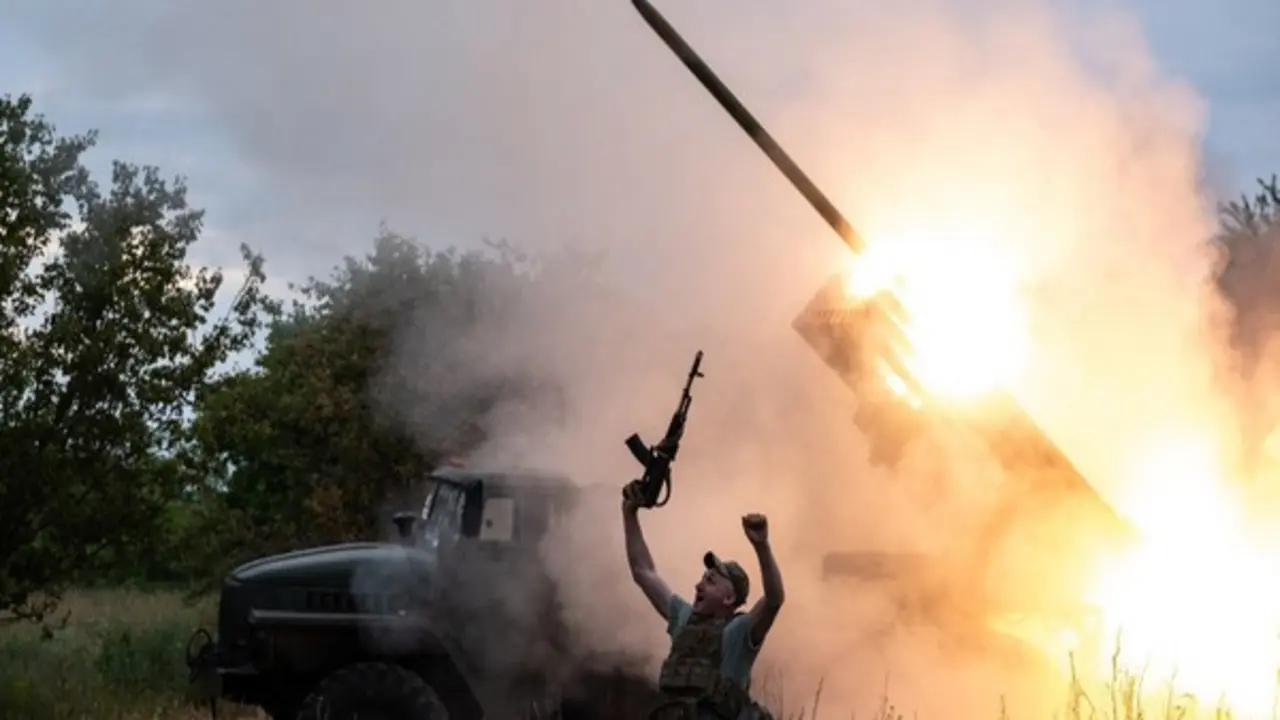 Tổng thống Ukraine lập bộ tư lệnh 'tầm xa' đối đầu Nga