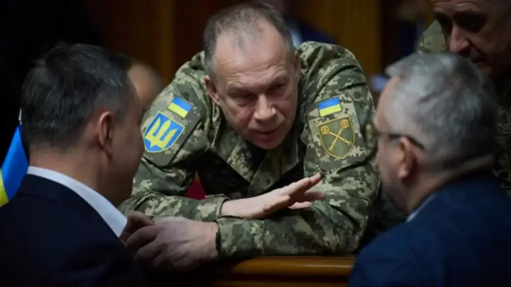Tổng tư lệnh Ukraine lên tiếng về mâu thuẫn với cựu Bộ trưởng Quốc phòng