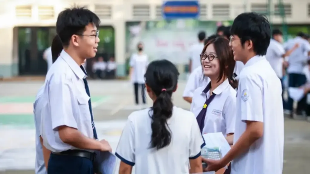 Top 300 thí sinh cao điểm nhất tổ hợp D07 thi tốt nghiệp THPT 2026