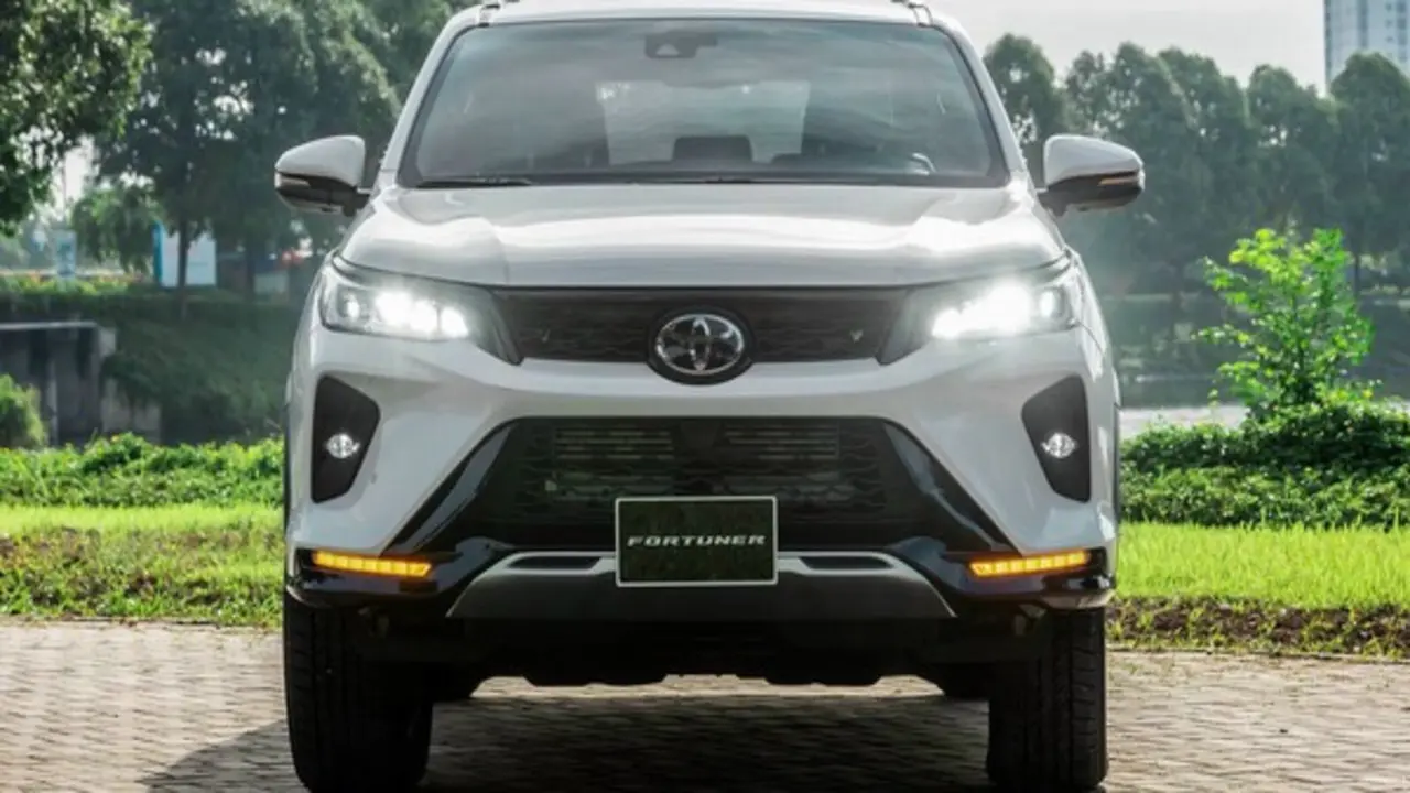 Toyota Fortuner ‘khai tử’ bản máy dầu, càng khó cạnh tranh với Ford Everest tại Việt Nam?