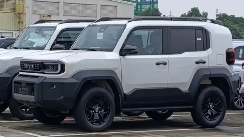 Toyota Land Cruiser FJ về Việt Nam, khi nào phân phối?