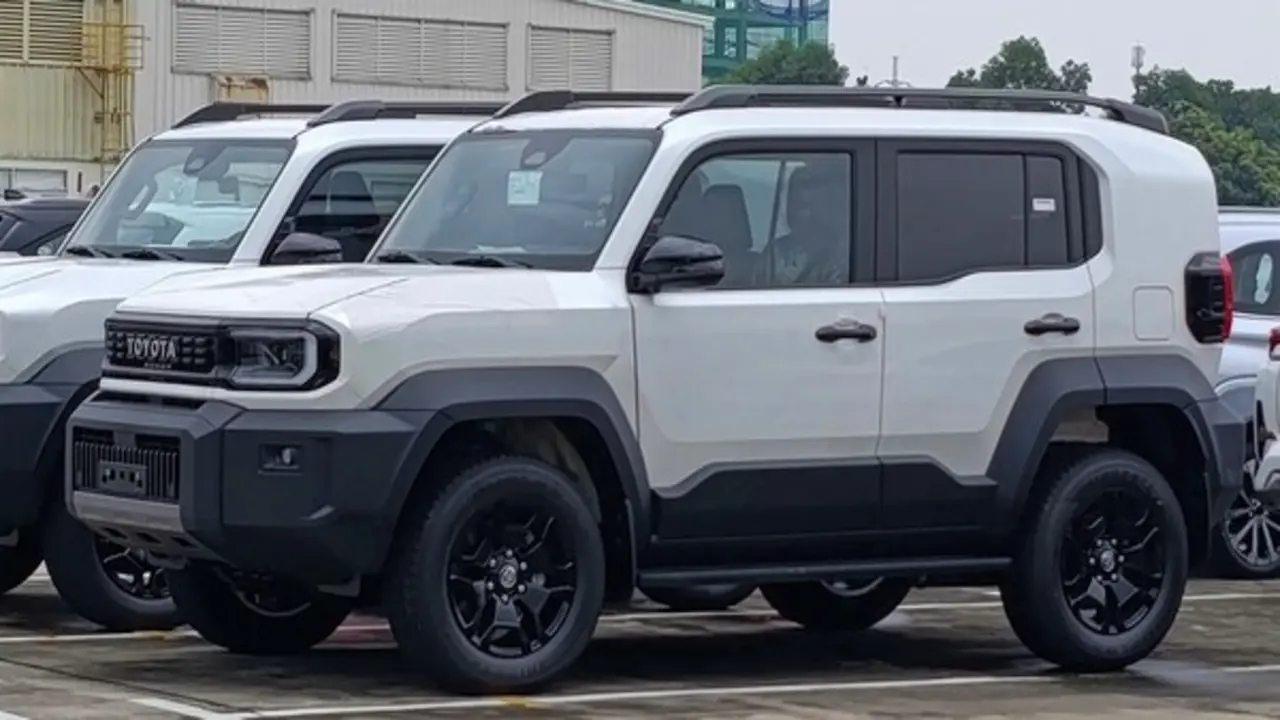 Toyota Land Cruiser FJ về Việt Nam, khi nào phân phối?
