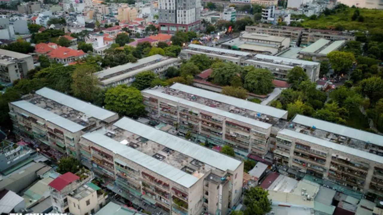 TP.HCM nhắc việc giám đốc 2 sở chậm cải tạo chung cư cũ