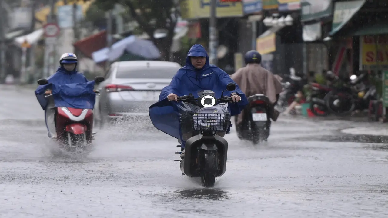 TPHCM và Nam Bộ ngày nắng, chiều tối tiếp tục có mưa