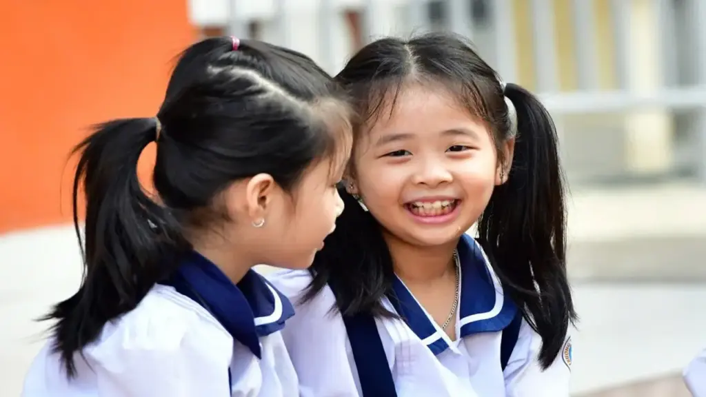 Trẻ vào lớp 1 không chỉ cần biết đọc, biết viết: Phụ huynh cần chuẩn bị gì?
