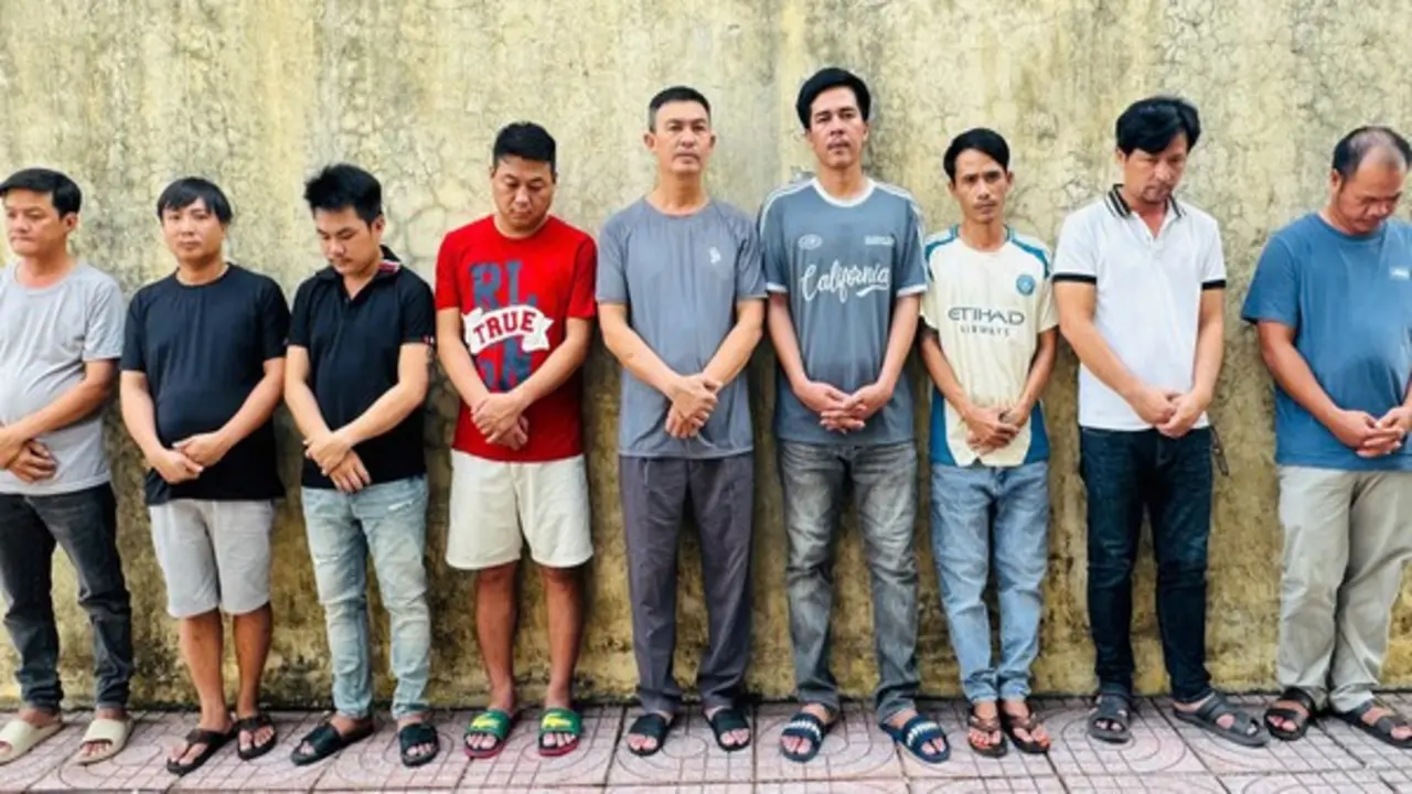 Triệt phá đường dây cá độ bóng đá World Cup hơn 200 tỉ đồng