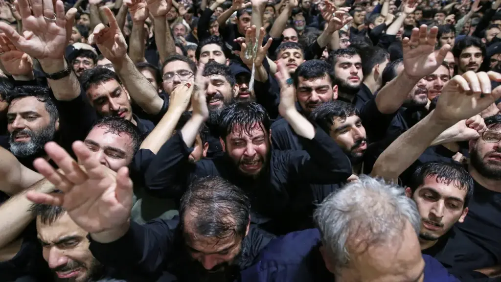 Triệu người dự lễ tang cố lãnh tụ tối cao Iran Ali Khamenei