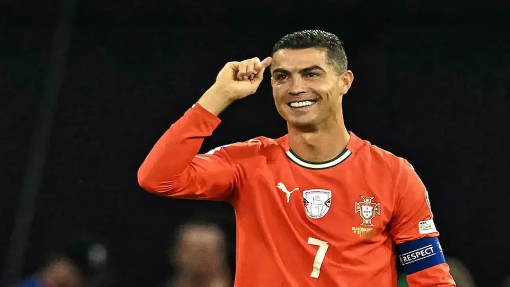 Trực tuyến Bồ Đào Nha - Croatia (6h): 'Lão tướng' Ronaldo, Modric ra sân