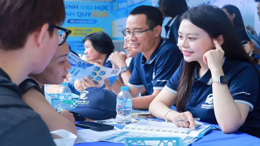 Trường đại học lo chứng chỉ ngoại ngữ 'ảo' trên hệ thống tuyển sinh ảnh hưởng kết quả xét tuyển
