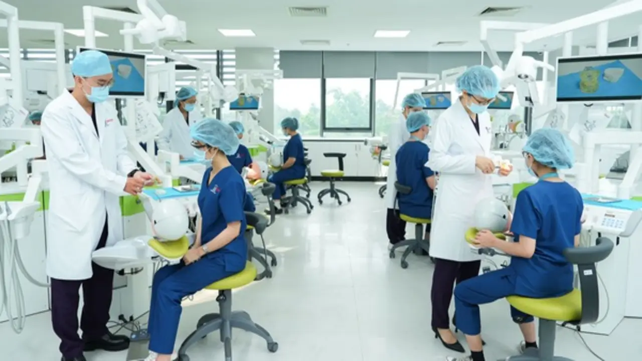Trường ĐH Nguyễn Tất Thành công bố điểm sàn xét tuyển