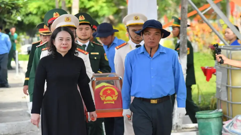 Truy điệu và an táng 235 hài cốt liệt sĩ là quân tình nguyện, chuyên gia Việt Nam