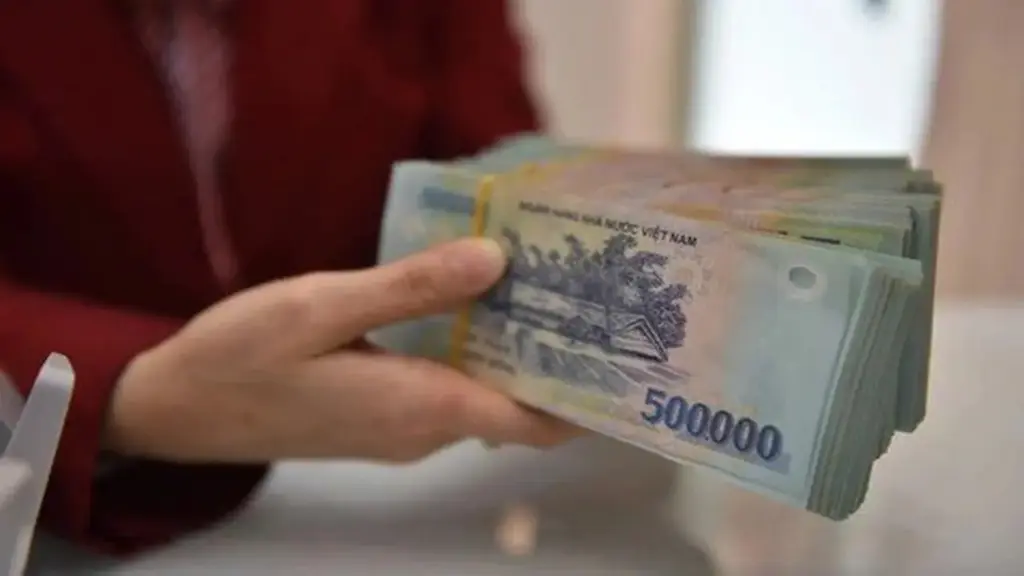 Từ 15-8, vay ngân hàng đến 400 triệu không phải chứng minh tài chính
