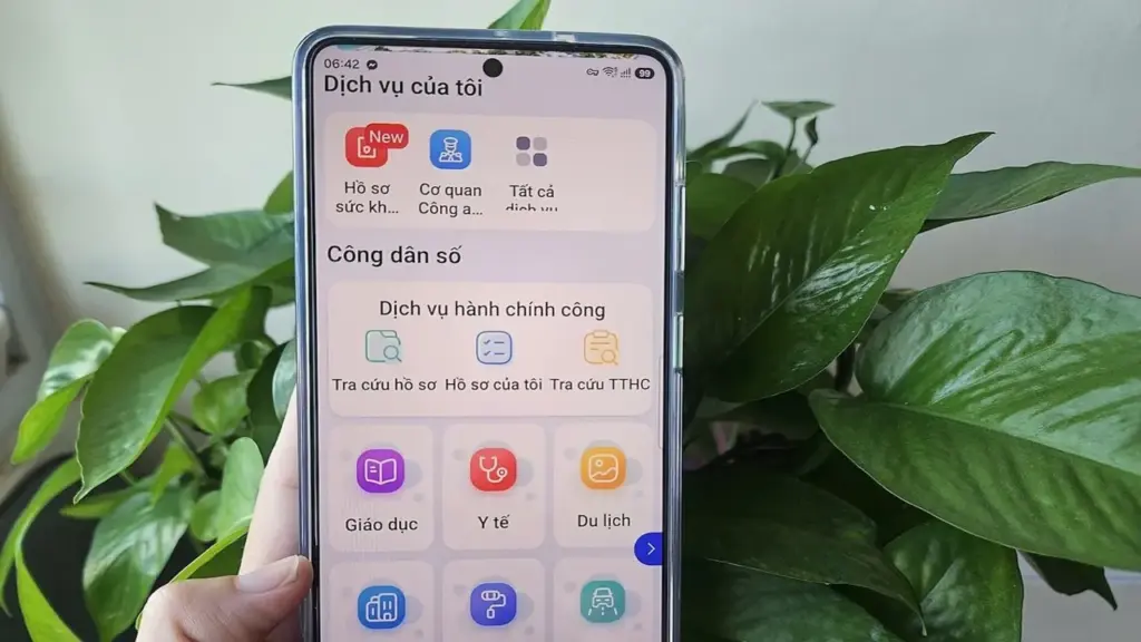 Từ 1/7, người dân TP HCM xem hồ sơ sức khỏe trên điện thoại