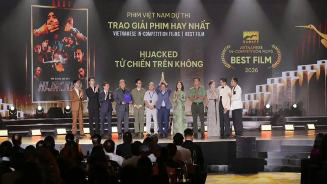 'Tử chiến trên không' lập 'cú đúp', Việt Hương tiếp tục được vinh danh ở DANAFF 2026