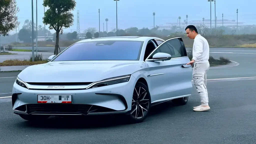 Từ xe sang lái xe điện Trung Quốc: Phải xác định chủ động sạc để tránh 'vỡ mộng'
