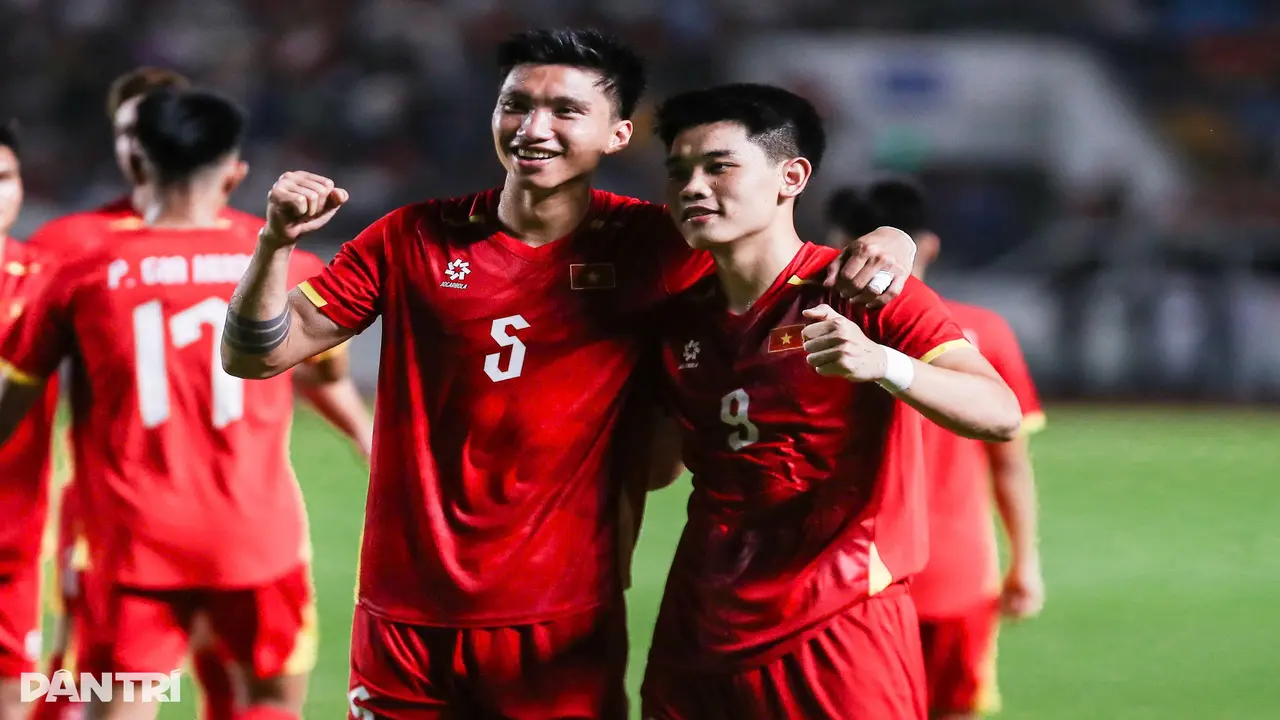 Tuyển Việt Nam đón tin vui từ FIFA, Tây Ban Nha vươn lên số 1 thế giới