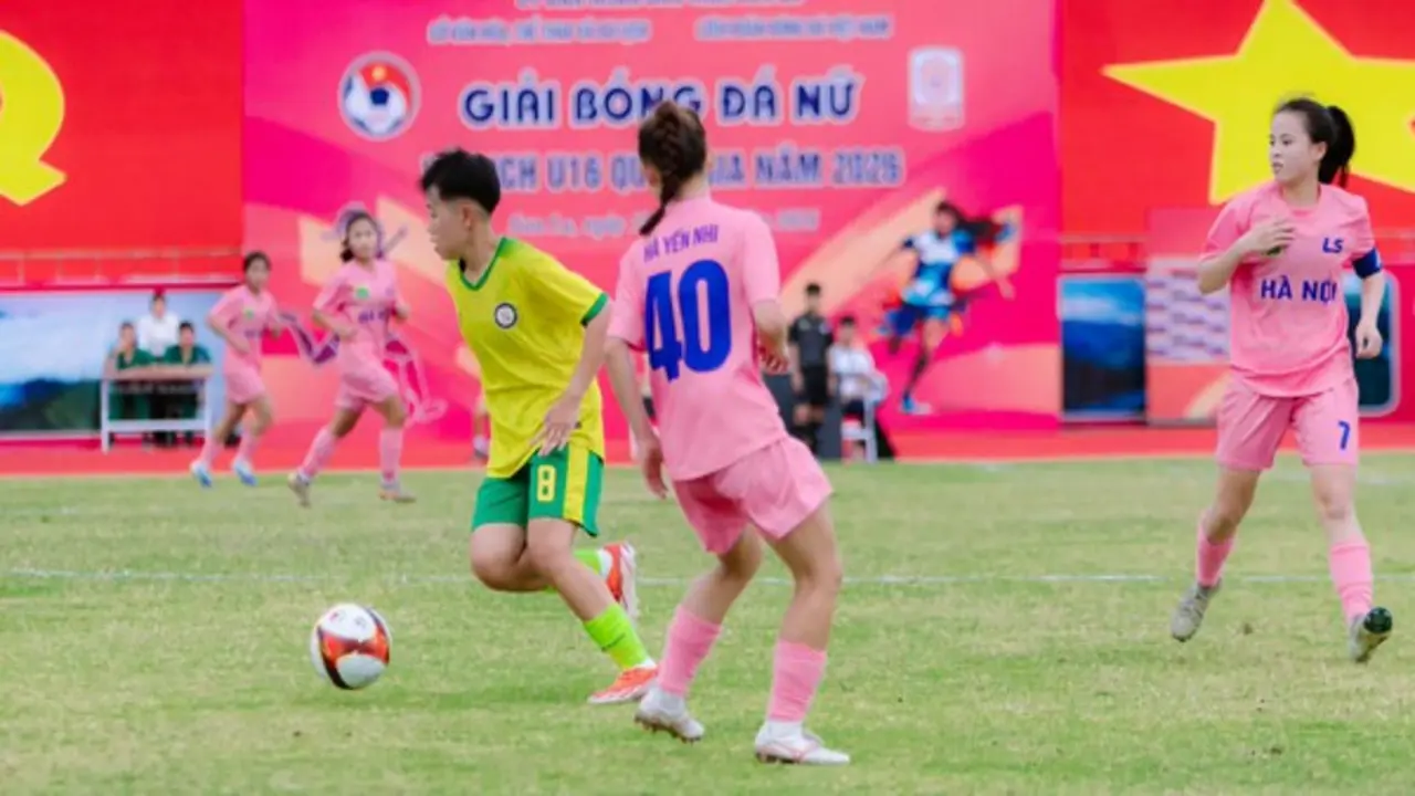 U.16 Sơn La tạo bất ngờ, bắt đối thủ mạnh U.16 Hà Nội phải chia điểm