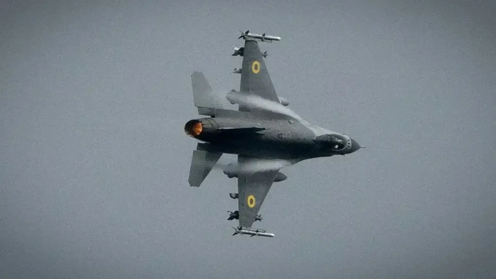 Ukraine dùng 3 tiêm kích F-16 và Patriot để "giăng bẫy" bắn hạ Su-35 Nga?