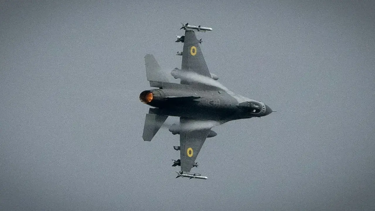 Ukraine dùng 3 tiêm kích F-16 và Patriot để "giăng bẫy" bắn hạ Su-35 Nga?