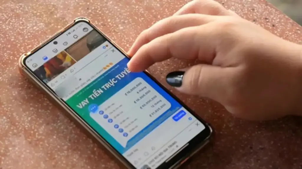 Vay tiền online, nam thanh niên "lọt hố" kẻ lừa đảo