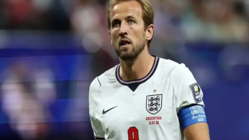 Vì sao đội tuyển Anh là chủ nhà nhưng lại không được đặc cách dự EURO 2028?