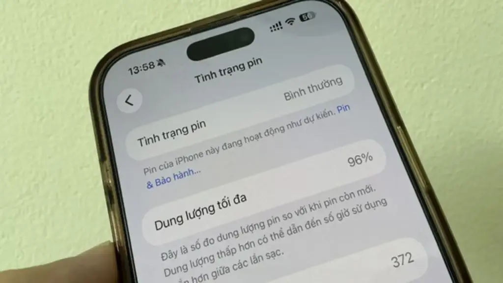 Vì sao iPhone đột nhiên không hiển thị tình trạng pin?