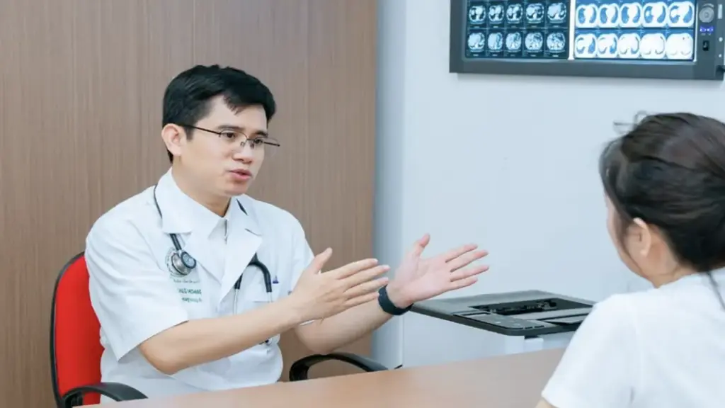 Vì sao nhiều người phát hiện ung thư ở giai đoạn muộn?