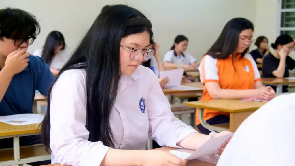Vì sao Tuyên Quang vượt TP.HCM, đứng thứ 2 cả nước điểm trung bình tiếng Anh?