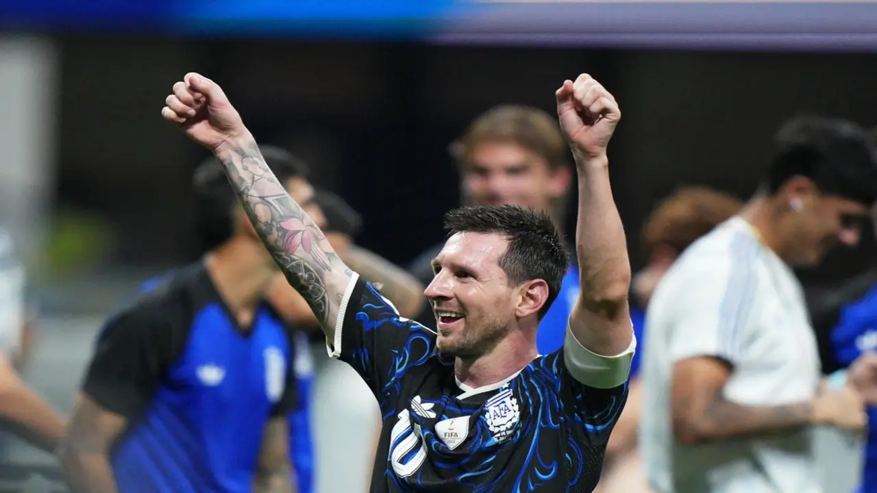 Video Messi hai lần kiến tạo giúp Argentina đánh bại tuyển Anh