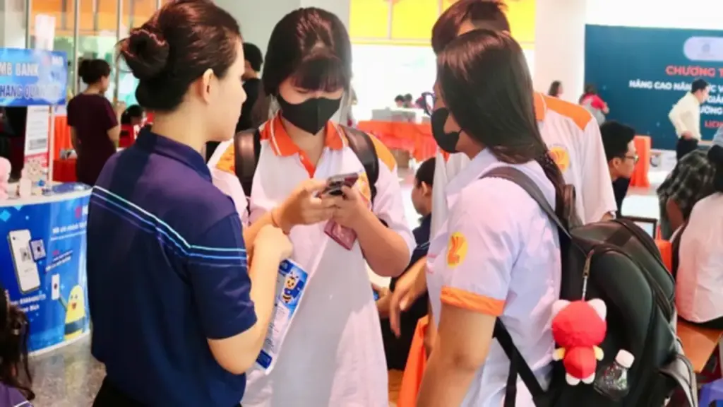 Việc làm không yêu cầu kinh nghiệm, có nơi thu nhập từ 7 - 15 triệu đồng/tháng